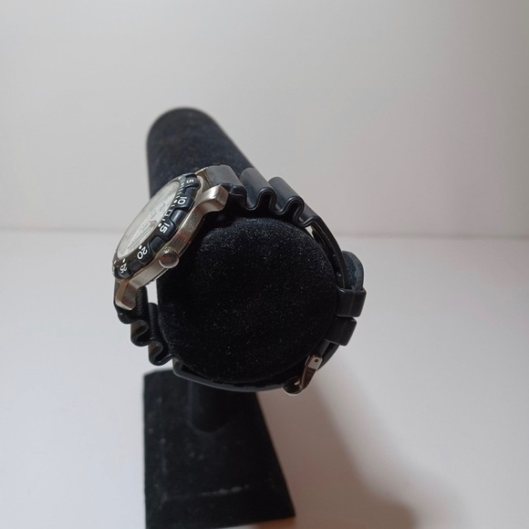 Vintage Swiss Army Victorinox Date Rotate Dial Ruber Band Watch New Batt L4 - Picture 4 of 7